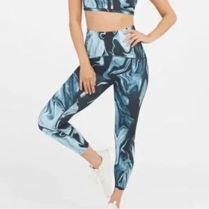 SPANX Booty boost collection 7/8 printed marble Blue/Black XL NWT